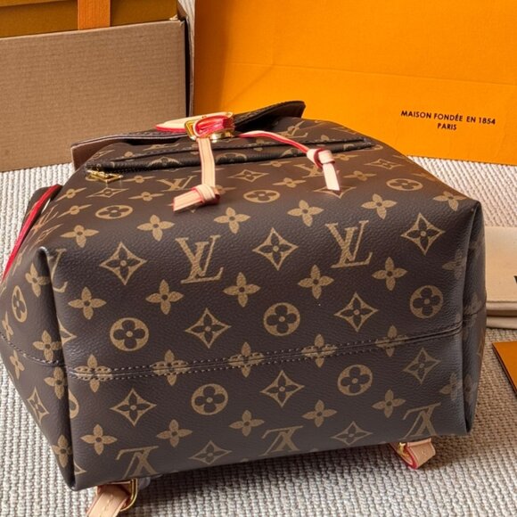 Louis Vuitton Handheld Bags, Chain Bags - Picture 5 of 9